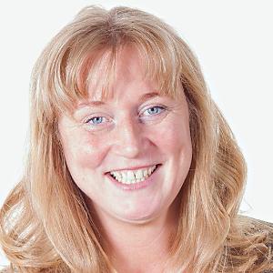 Photo of Dr Pippa Leslie